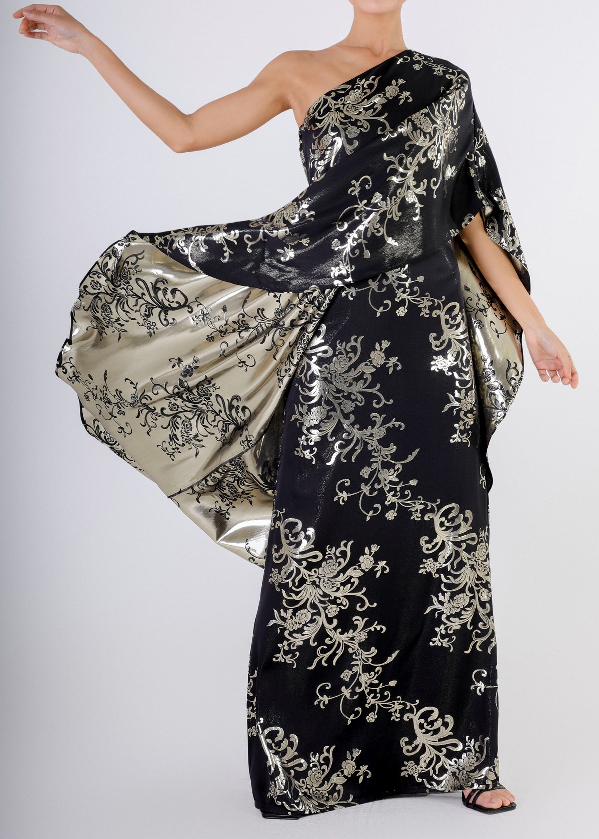 Edda dress - Gold flowers on black